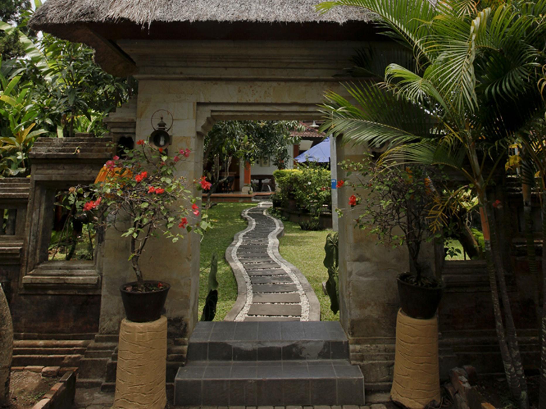 Yulia Village Inn Ubud Kültér fotó