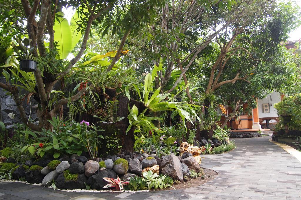 Yulia Village Inn Ubud Kültér fotó